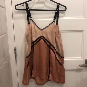 satin lace detail tank with grommet sleeves